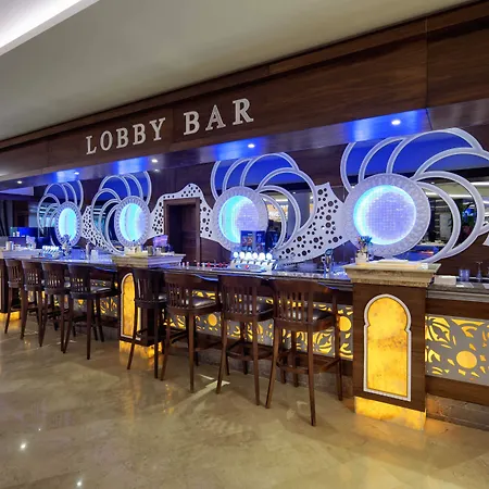 Üdülőközpont Crystal Sunset Pearl Collection Side