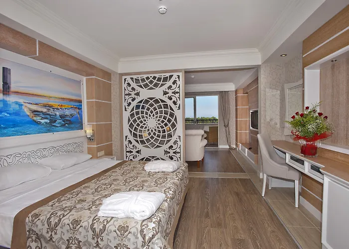 Resort Crystal Sunset Pearl Collection