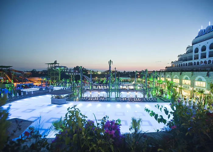 Crystal Sunset Pearl Collection 5* Side