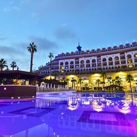 Θέρετρο Crystal Sunset Luxury & Σιντέ